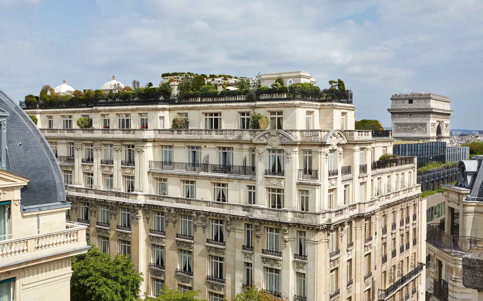 266/8-exterieur/Facade 3 -  Hotel Raphael Paris.jpg